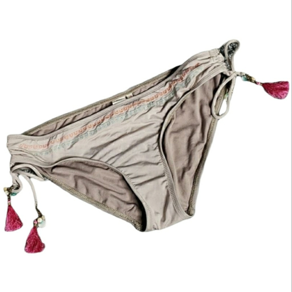 Boho Tassle Shell Estilo Bikini Bottom & Top  Cremieux & Melani Rio Carnival L